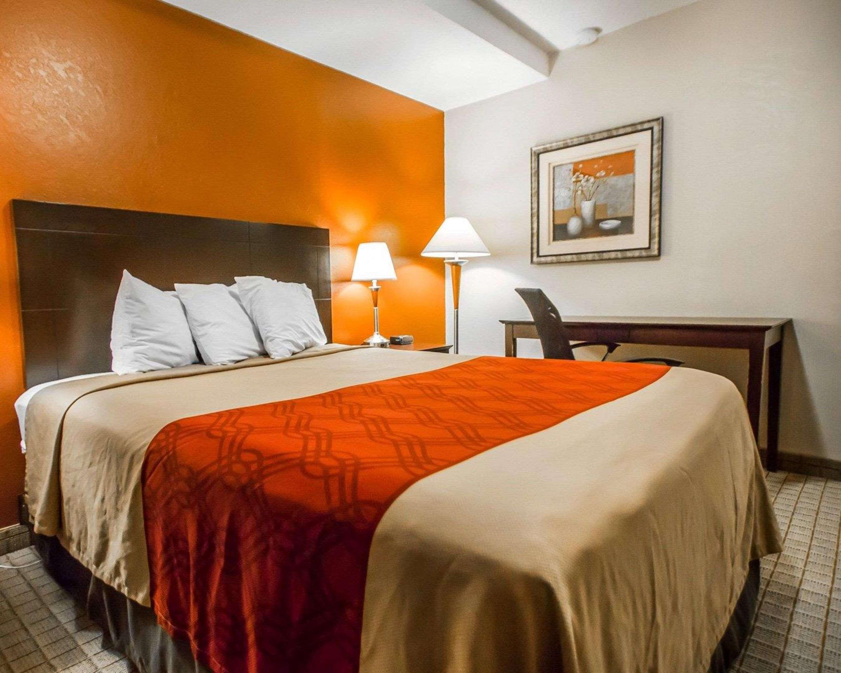 Econo Lodge Inn & Suites Old Saybrook - Westbrook Екстер'єр фото