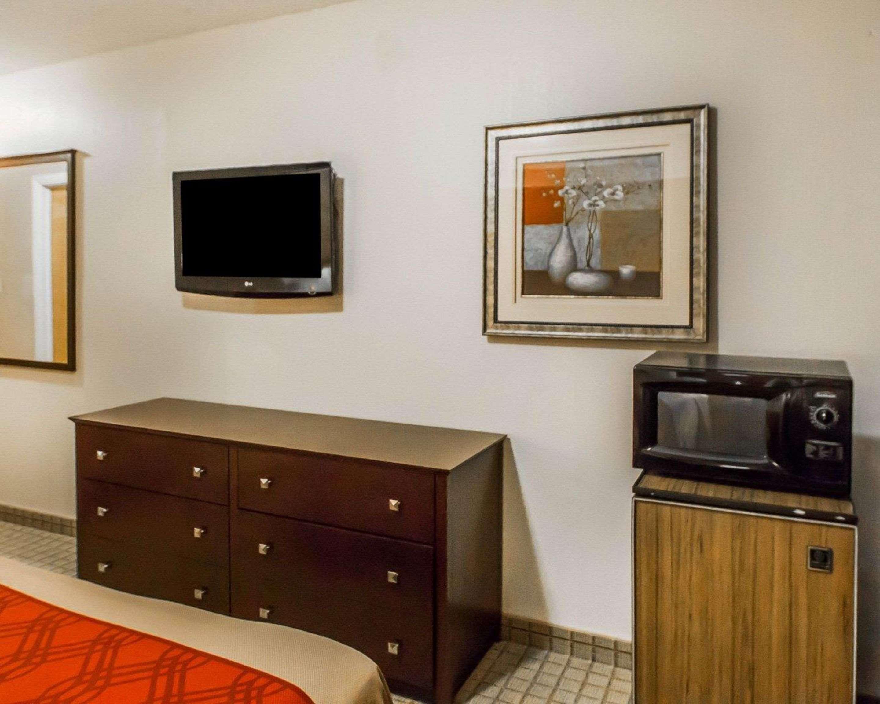 Econo Lodge Inn & Suites Old Saybrook - Westbrook Екстер'єр фото