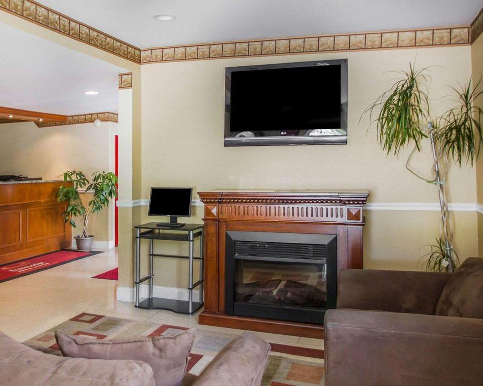 Econo Lodge Inn & Suites Old Saybrook - Westbrook Екстер'єр фото