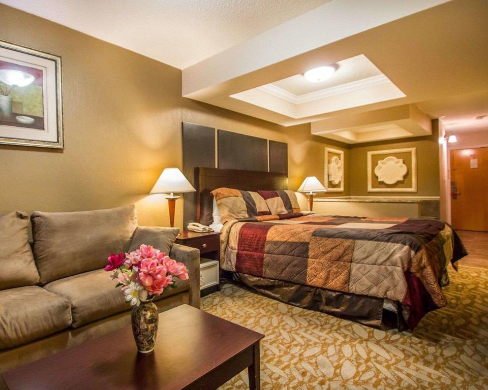 Econo Lodge Inn & Suites Old Saybrook - Westbrook Екстер'єр фото