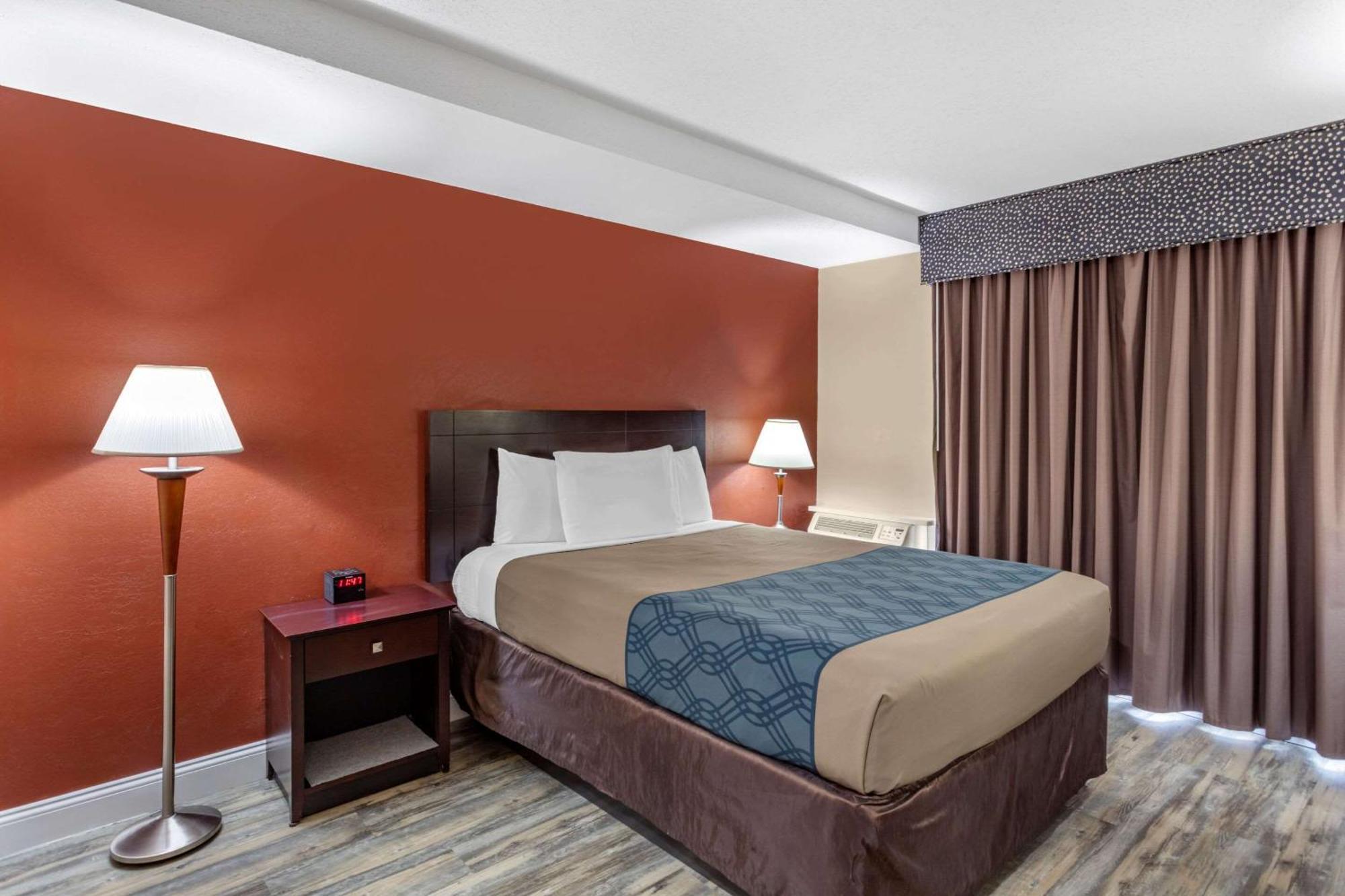 Econo Lodge Inn & Suites Old Saybrook - Westbrook Екстер'єр фото