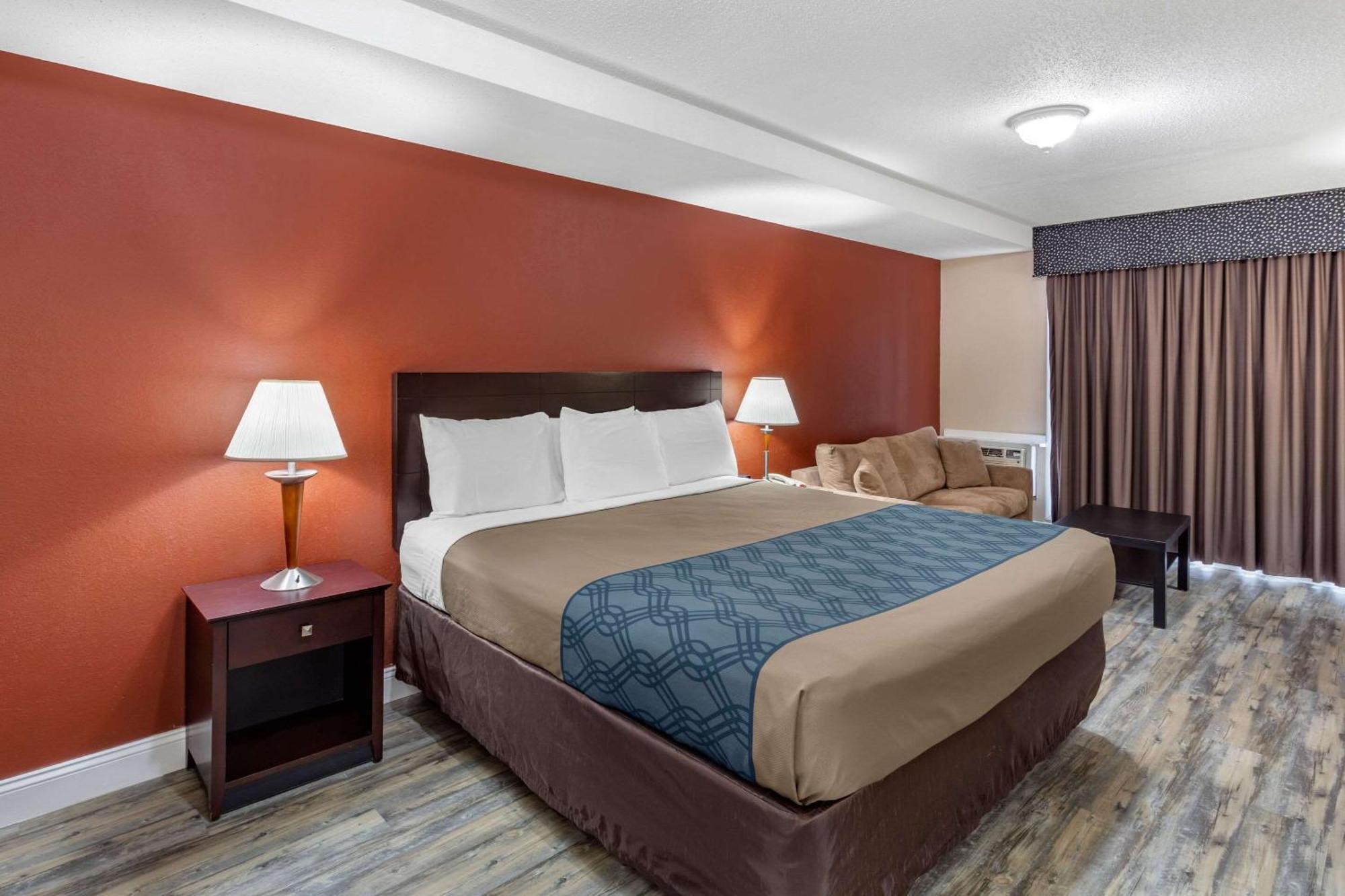 Econo Lodge Inn & Suites Old Saybrook - Westbrook Екстер'єр фото