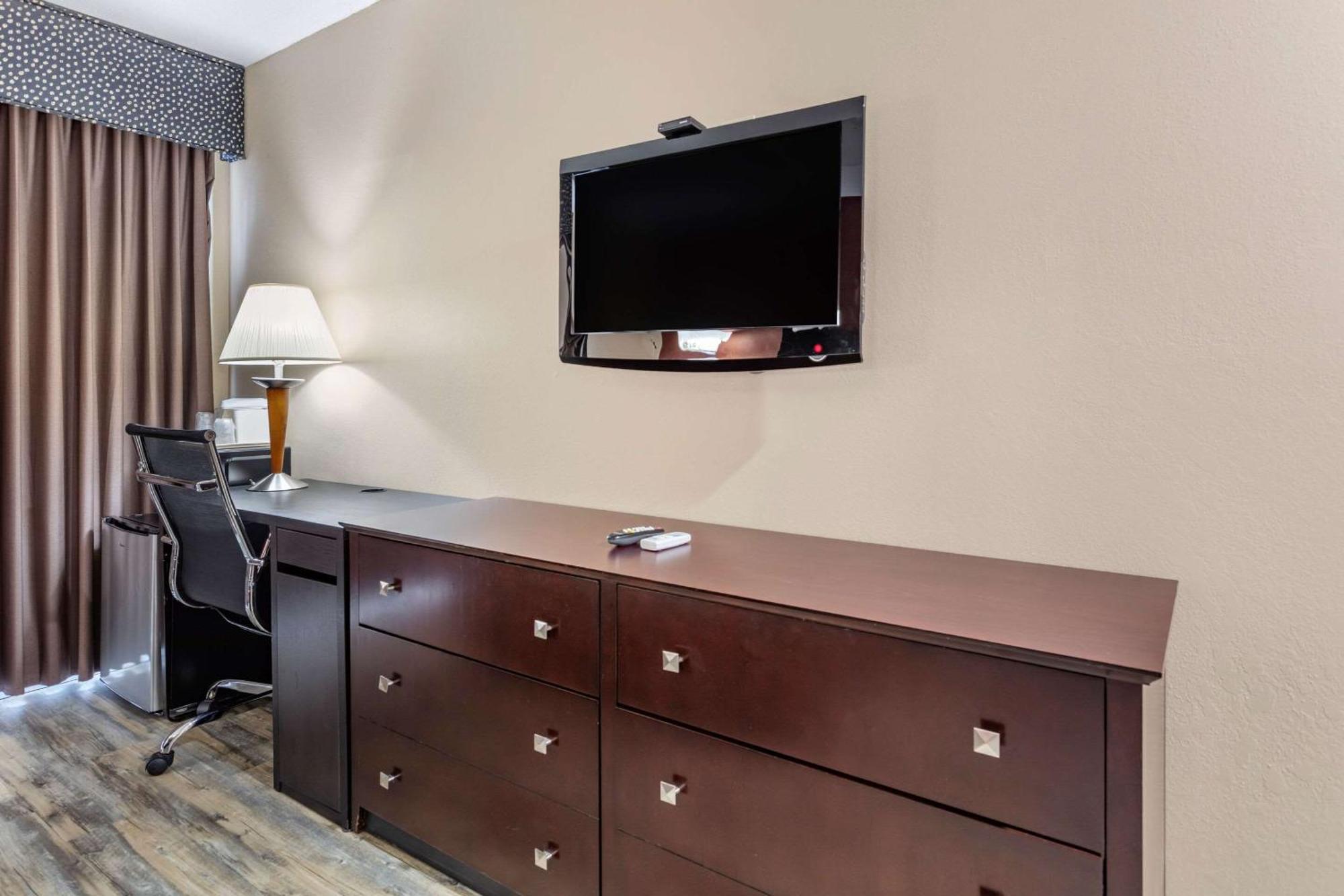 Econo Lodge Inn & Suites Old Saybrook - Westbrook Екстер'єр фото