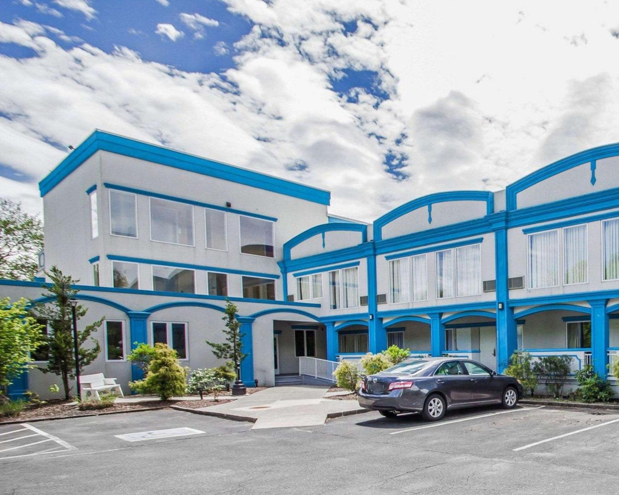 Econo Lodge Inn & Suites Old Saybrook - Westbrook Екстер'єр фото